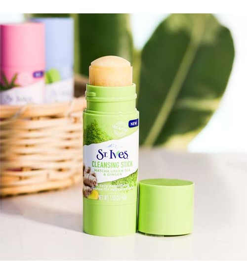 St Ives Cleansing Stick Matcha Green Tea And Ginger 45g